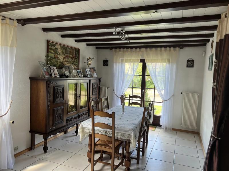 Maison - 98 m² - 5 pièces