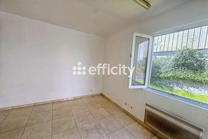 Pavillon - 90 m² - 5 pièces