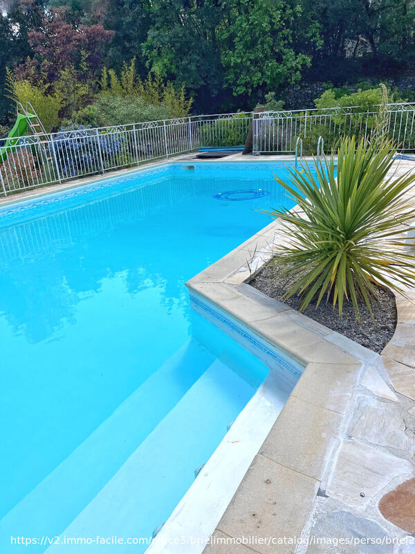 Maison - 152 m² - 7 pièces