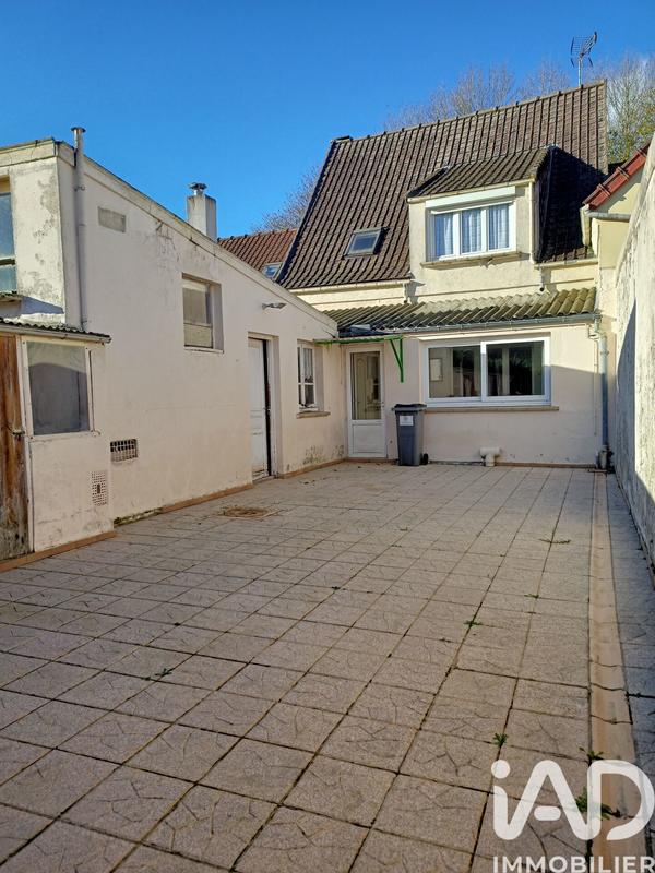 Maison - 95 m² - 5 pièces