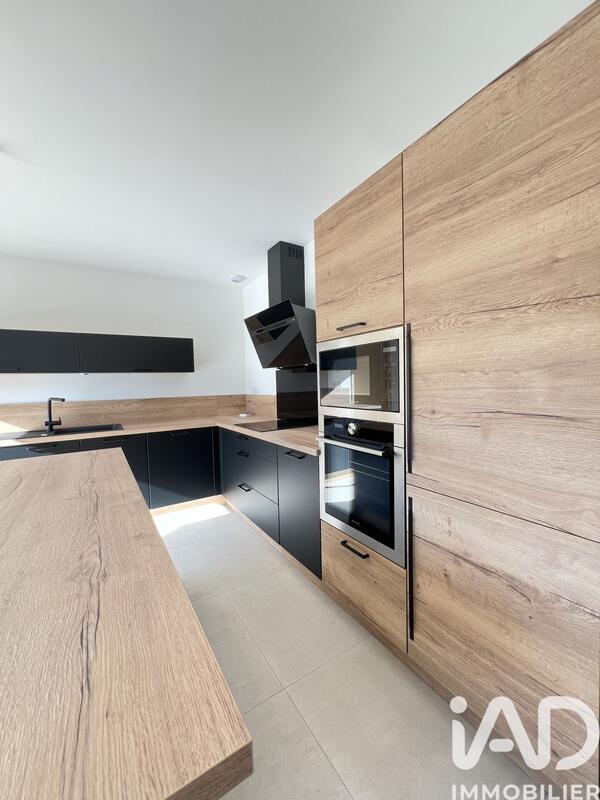 Maison - 158 m² - 6 pièces