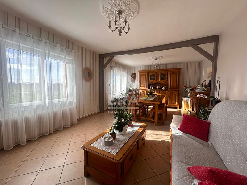 Maison - 147 m² - 7 pièces
