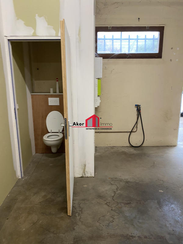 Local d'activités - 440 m²