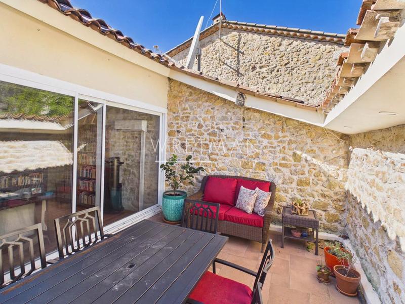 Maison de village - 230 m² - 7 pièces