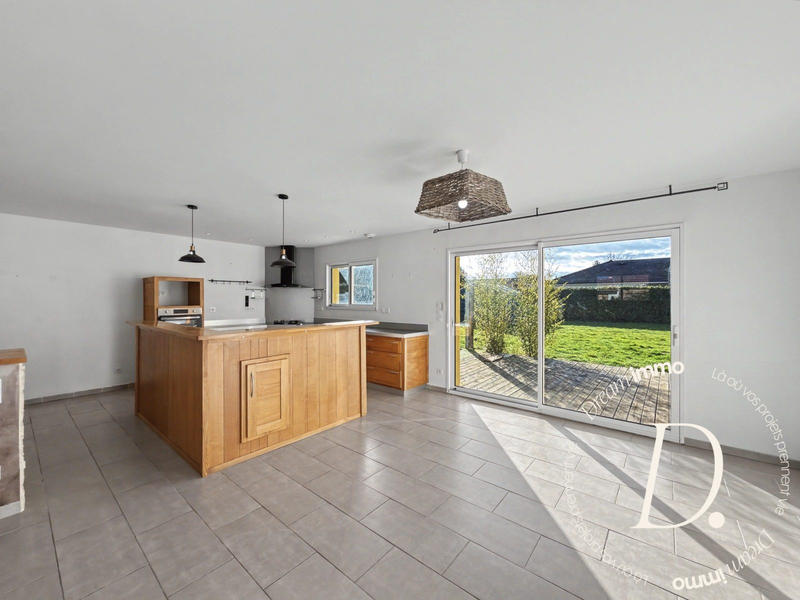 Maison - 111 m² - 4 pièces