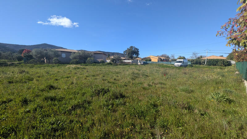 Terrain - 627 m²