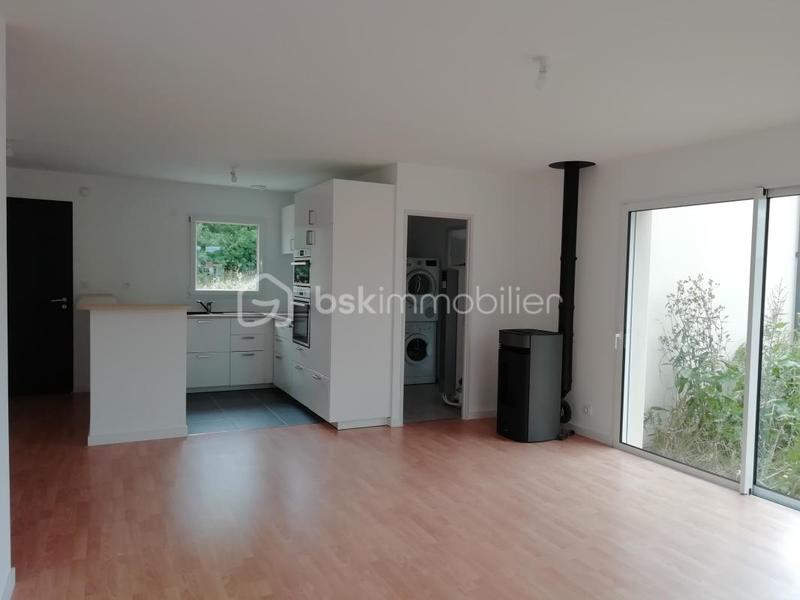 Maison traditionnelle - 78 m² - 4 pièces