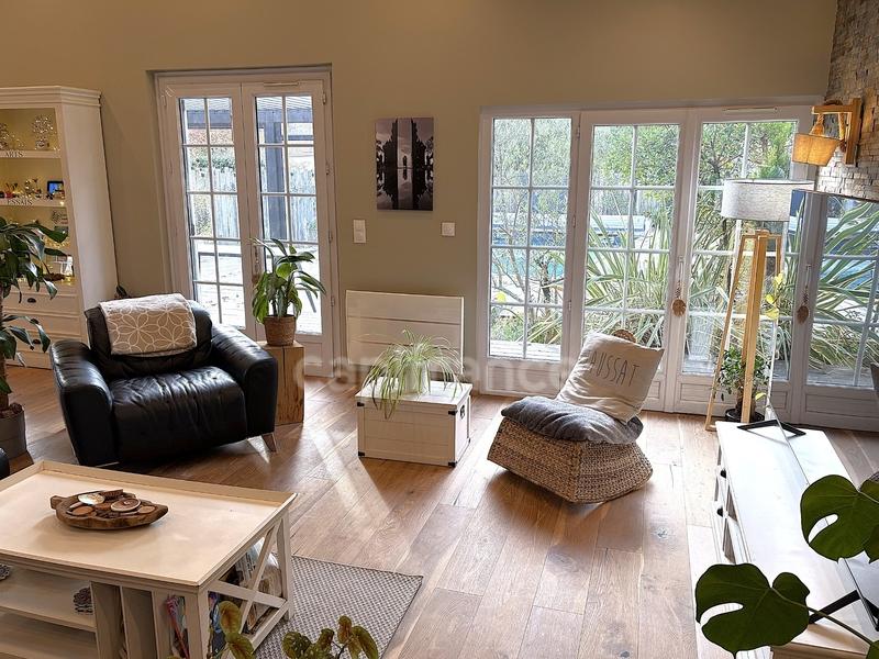 Maison - 157 m² - 6 pièces