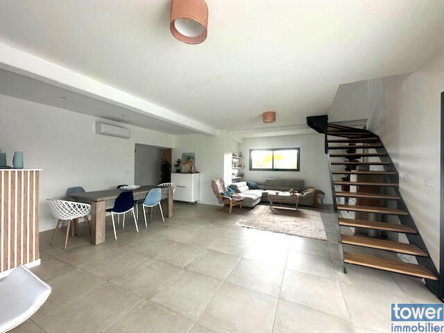 Maison - 122 m² - 4 pièces