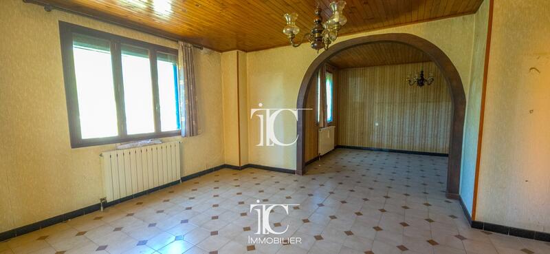 Maison - 183 m² - 9 pièces