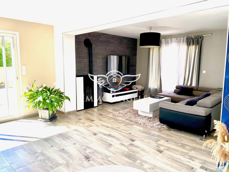 Maison - 141 m² - 6 pièces