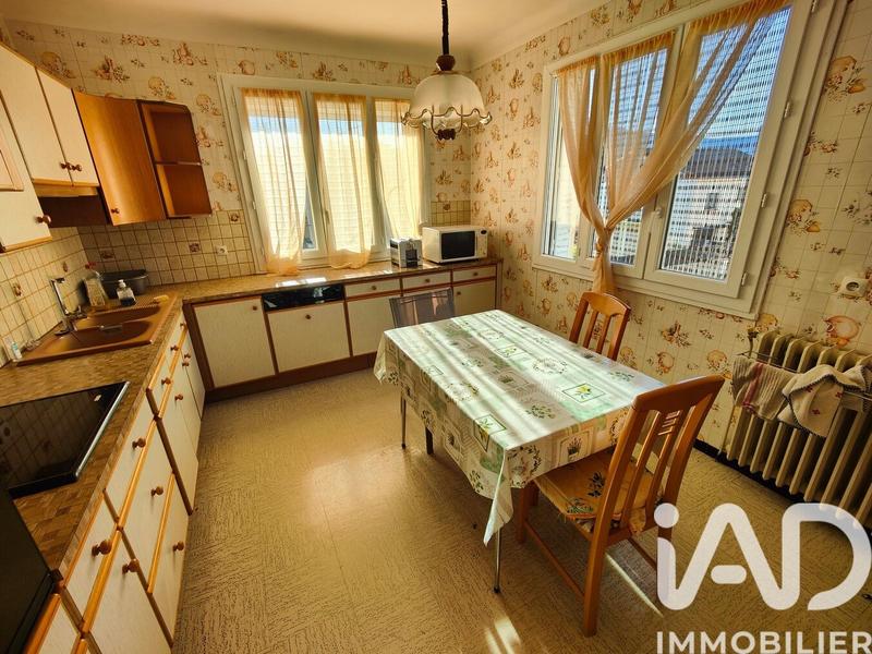 Maison - 102 m² - 4 pièces