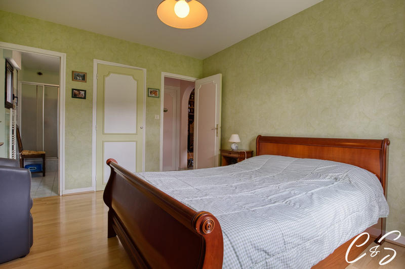 Maison - 120 m² - 5 pièces