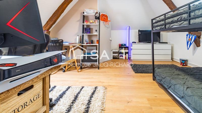 Maison - 180 m² - 7 pièces