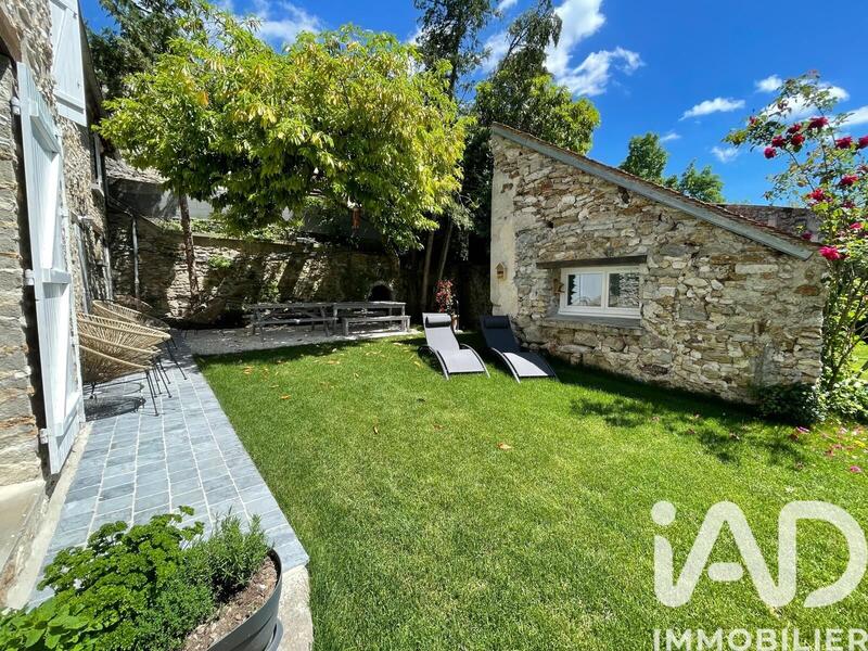 Maison - 140 m² - 5 pièces