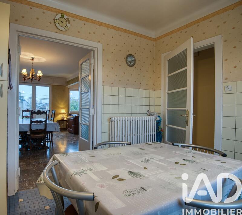Maison - 170 m² - 8 pièces