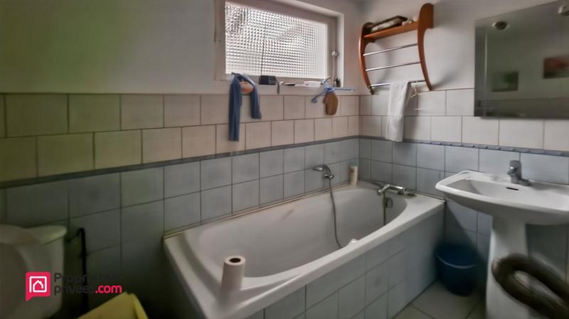 Maison - 157 m² - 10 pièces