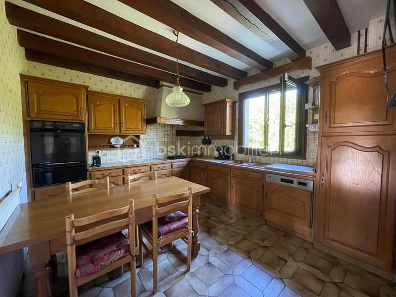 Maison - 300 m² - 10 pièces