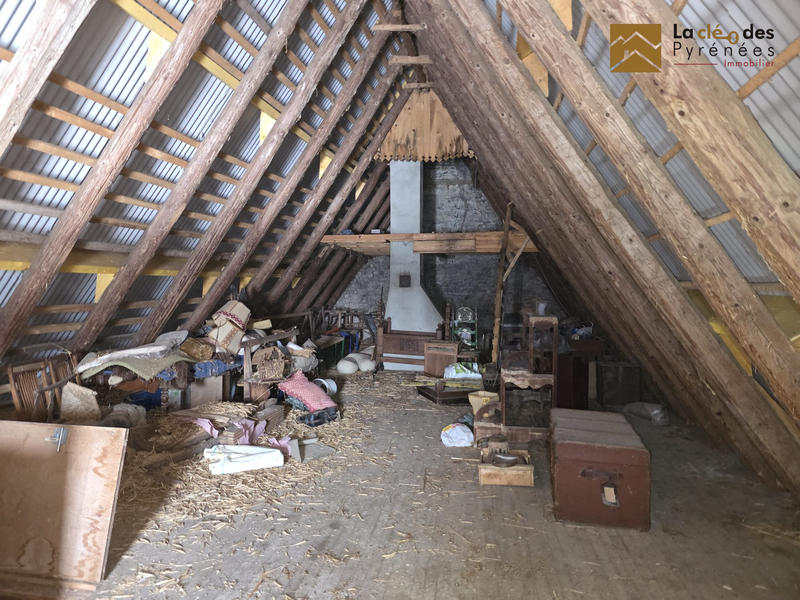 Maison ancienne - 240 m² - 2 pièces