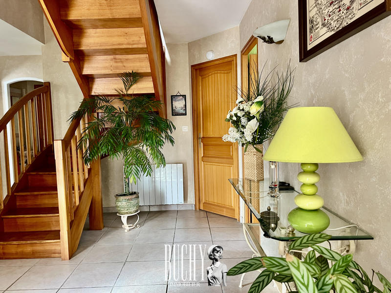 Maison - 166 m² - 6 pièces