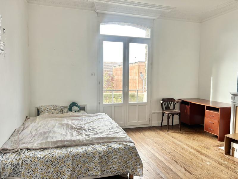 Maison - 315 m² - 9 pièces