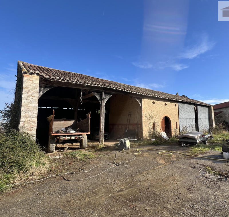 Grange - 288 m² - 1 pièce