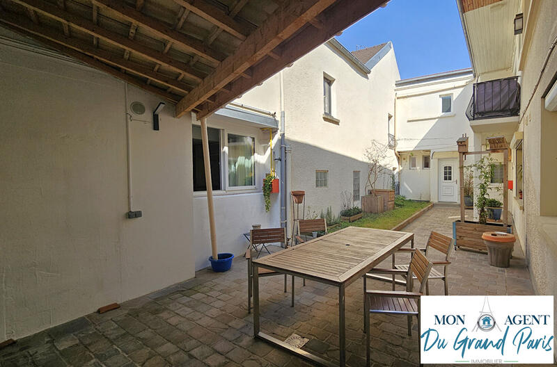 Appartement - 93 m² - 4 pièces