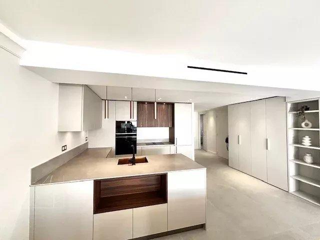 Appartement - 98 m² - 3 pièces