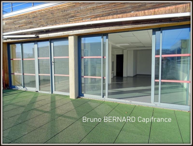 Bureau - 126 m² - 5 pièces