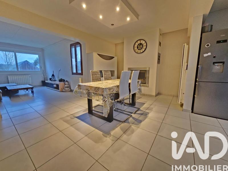 Maison - 107 m² - 6 pièces
