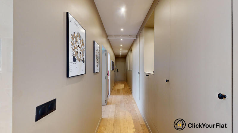 Local commercial - 107 m² - 4 pièces