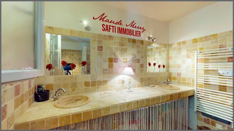 Maison - 206 m² - 6 pièces