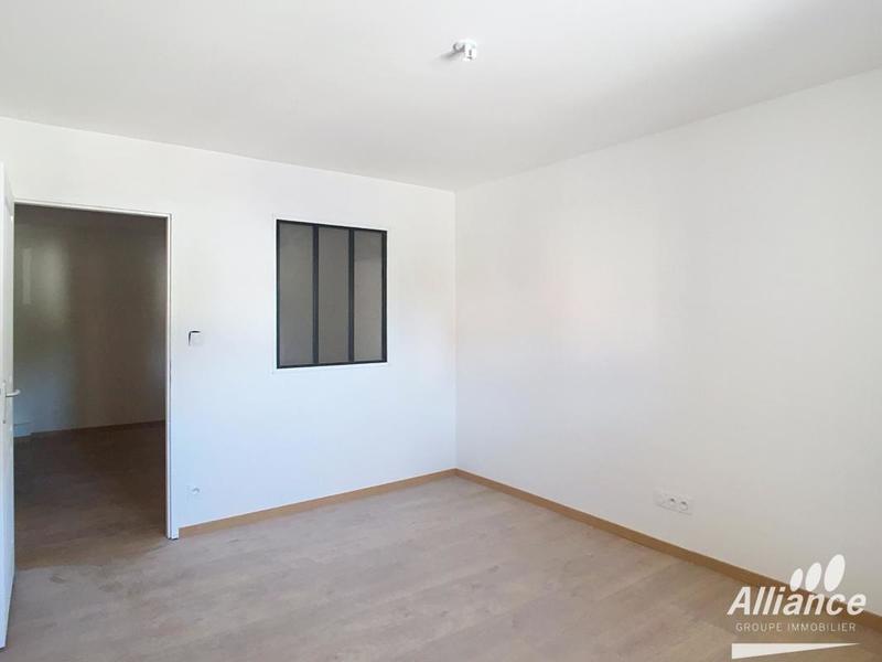 Maison de village - 400 m² - 14 pièces