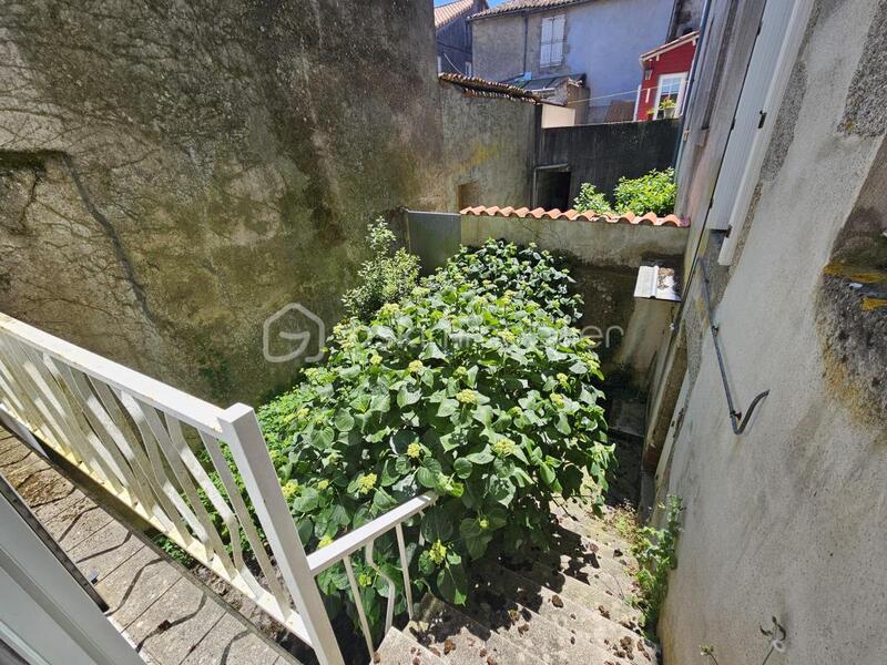 Maison de ville - 190 m² - 11 pièces