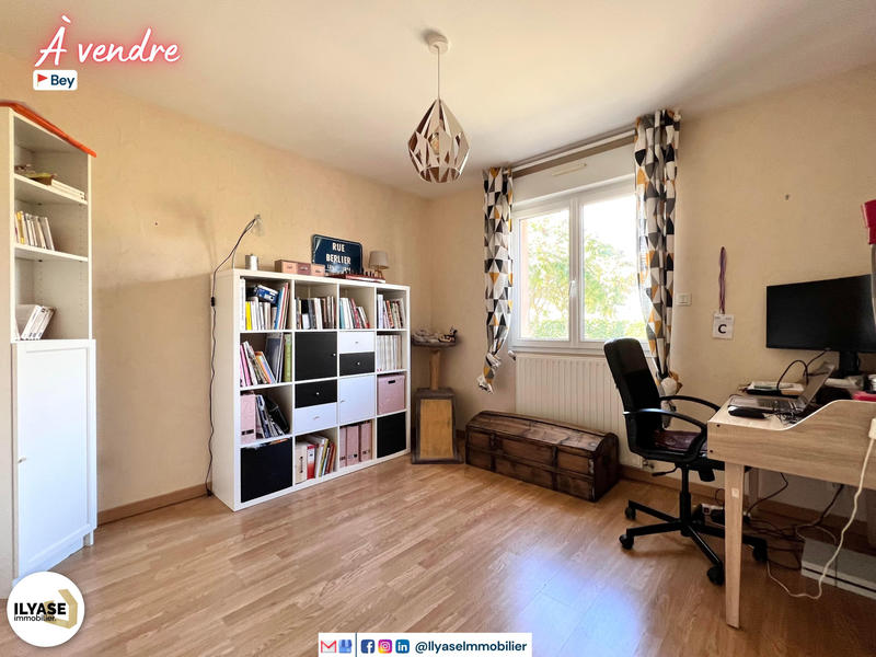 Maison - 120 m² - 5 pièces