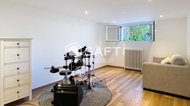 Maison - 122 m² - 7 pièces