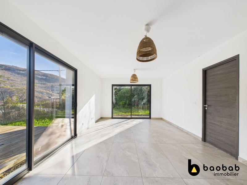 Maison - 124 m² - 5 pièces