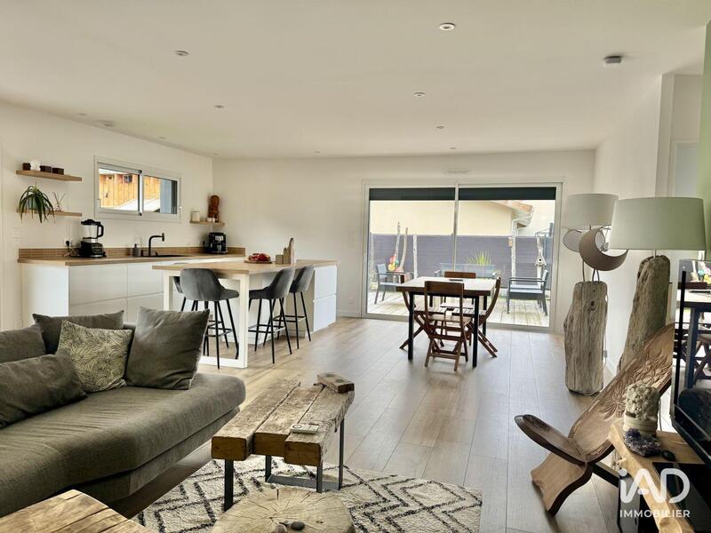 Maison - 101 m² - 4 pièces