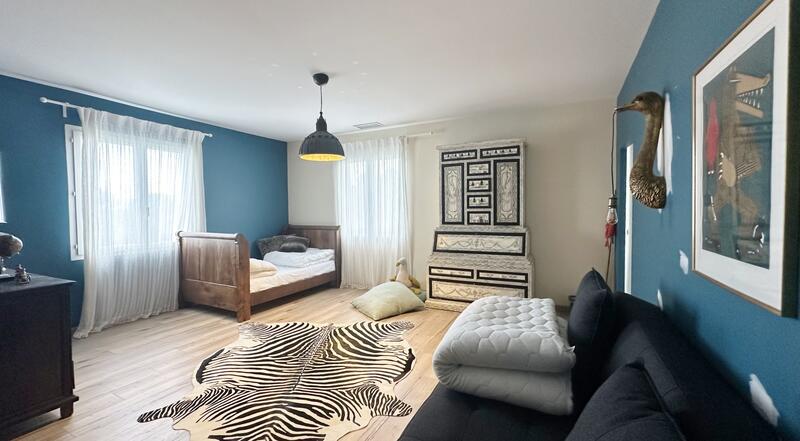 Maison - 526 m² - 12 pièces