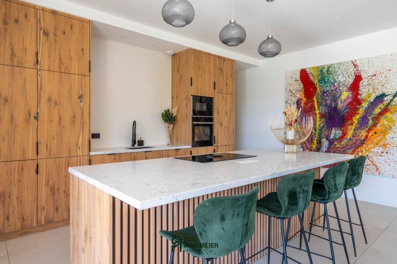 Villa - 182 m² - 6 pièces