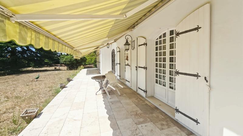 Maison - 185 m² - 7 pièces