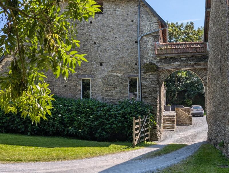 Maison ancienne - 227 m² - 10 pièces