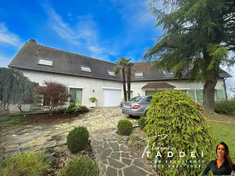 Maison - 200 m² - 7 pièces