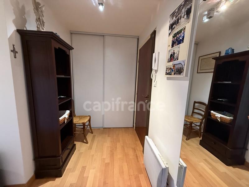 Appartement - 98 m² - 4 pièces