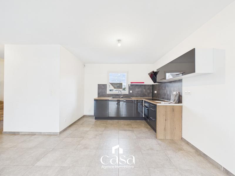 Maison - 99 m² - 5 pièces