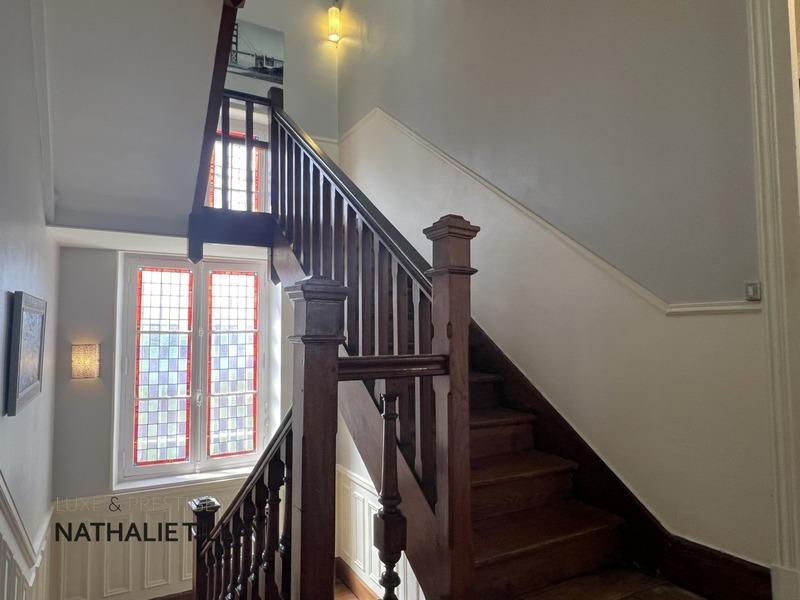 Maison bourgeoise - 265 m² - 9 pièces