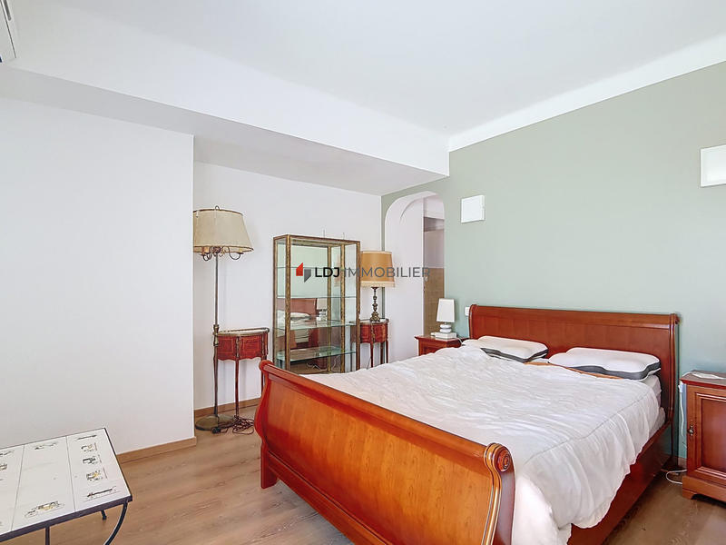 Appartement - 130 m² - 4 pièces