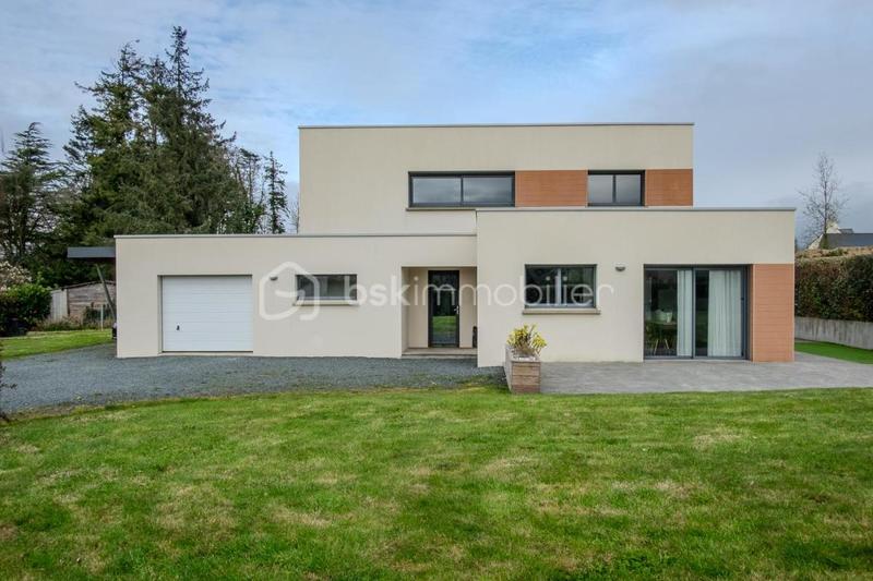 Maison - 152 m² - 7 pièces