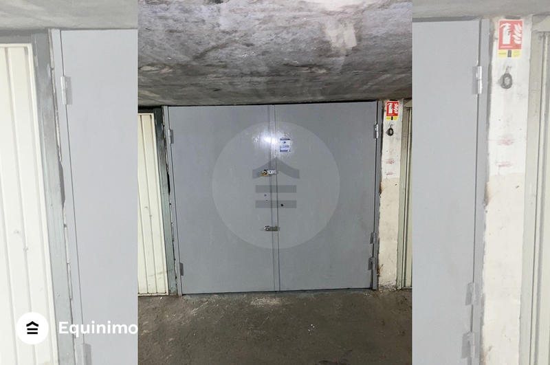 Parking / Garage - 12 m²