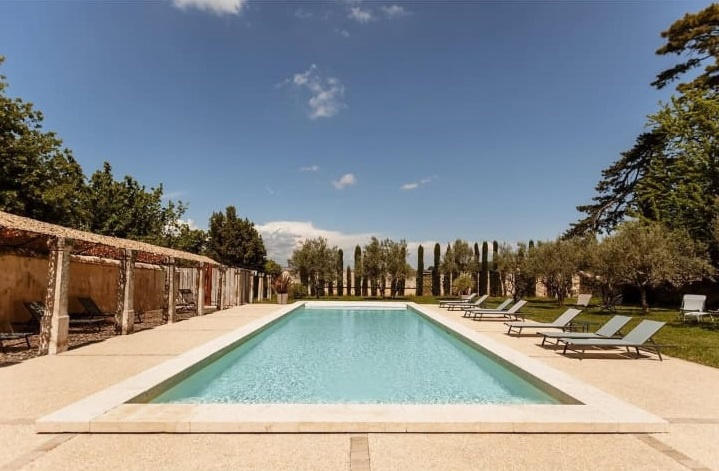 Propriété - 600 m² - 16 pièces